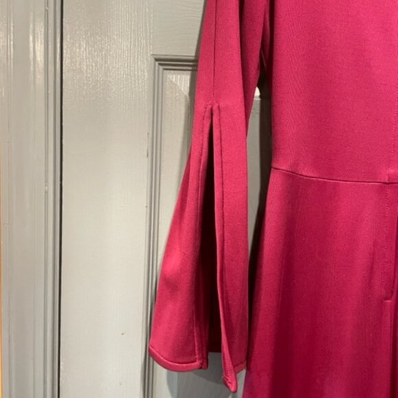 Burgundy dress w/bell sleeves, circa 60s to 70s, sz 10 good condition - Picture 3 of 8
